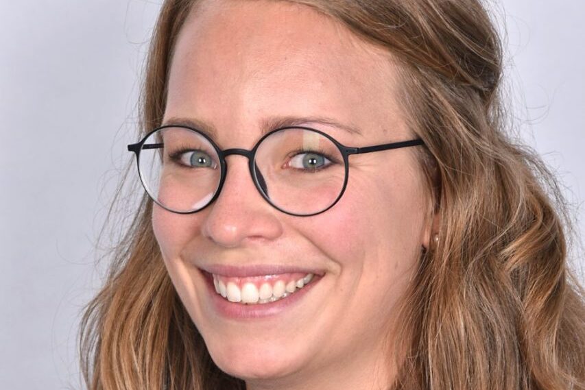 ChristinePetersen-853x1280
